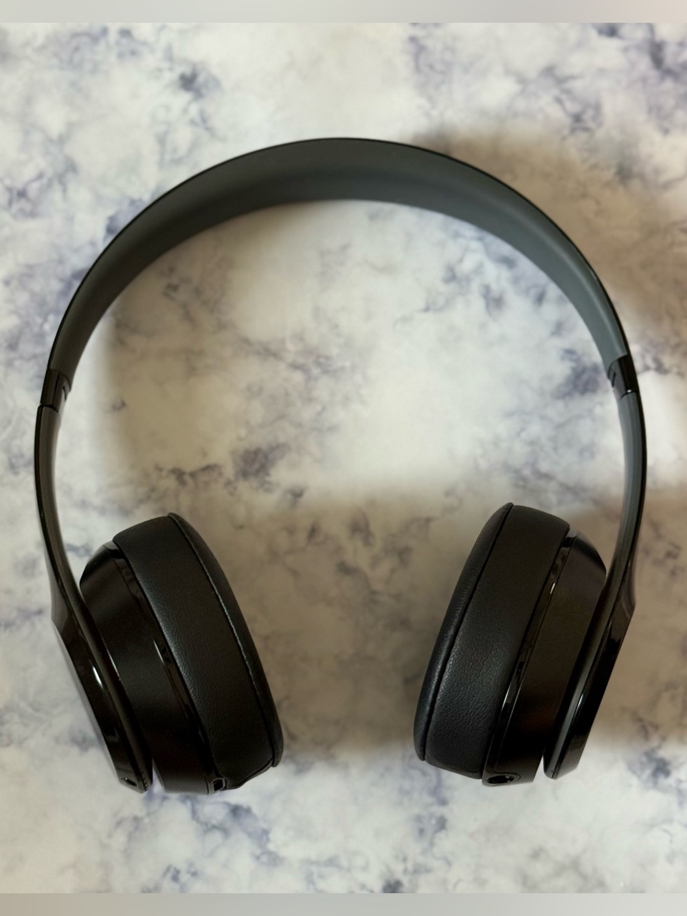 Beats Solo2 Wireless Headphones Black Bluetooth Tested w/ Case & New Ear Pads - Picture 5 of 17